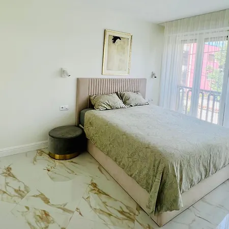 Апартаменты Sunny Riviera - Walk To - Terrace - *