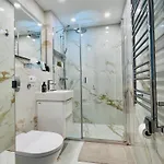 Sunny Riviera - Walk To - Terrace - Lejlighed