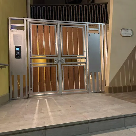 Apartment Sunny Riviera - Walk To - Terrace - *