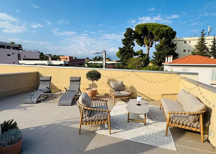 Sunny Riviera - Walk To - Terrace - 公寓 *