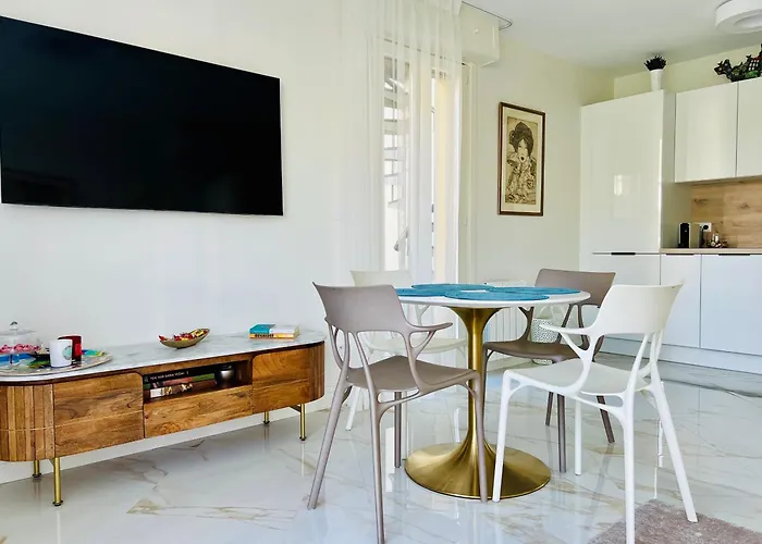 Apartment Sunny Riviera - Walk To - Terrace - Antibes