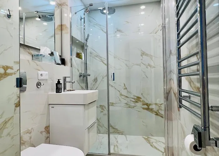 Sunny Riviera - Walk To - Terrace - 公寓